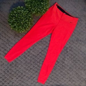 Nike Coral/pink dry-fit leggings